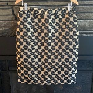 EUC Ann Taylor skirt